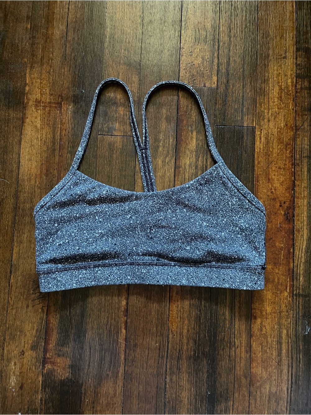 Lululemon flow y bra size 6 sports bra luminesce splatter black white